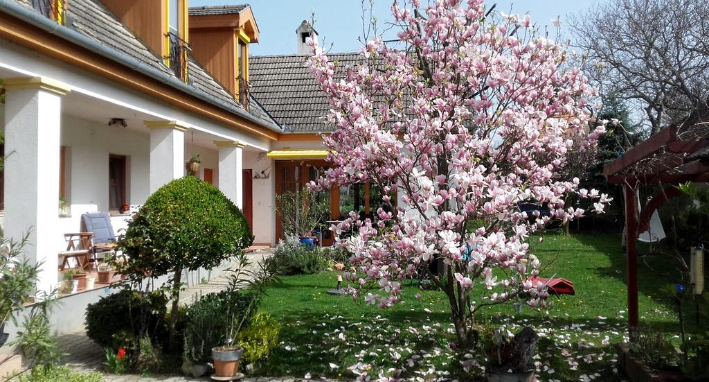 Rudolf'S Fogado Hotel Zsira Exterior photo